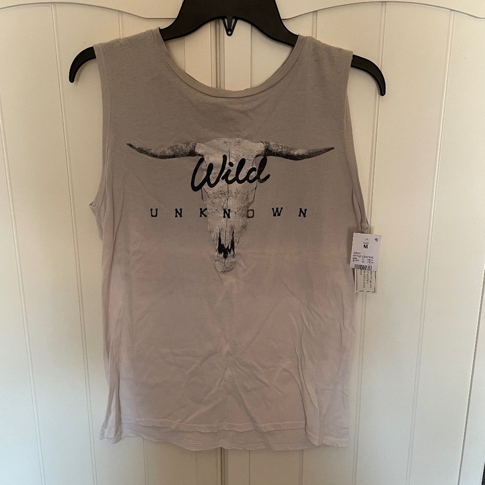 Tank top/muscle shirt